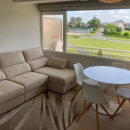 Happy Lotus Apartment *